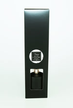 Load image into Gallery viewer, Sea Salt & Ocean Breeze Reed Diffuser